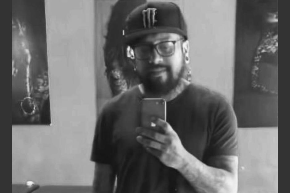 El joven tatuador fue encontrado muerto dentro de su estudio en la zona 1 de Xela. (Foto: redes sociales)