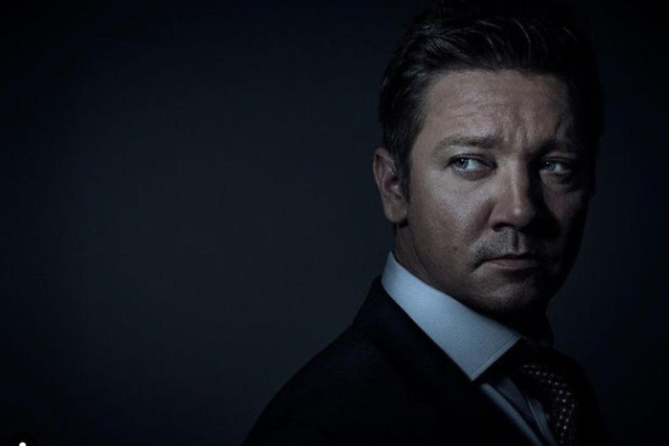 El famoso se dejó ver en el hospital tras una complicada cirugía. (Foto: Instagram)