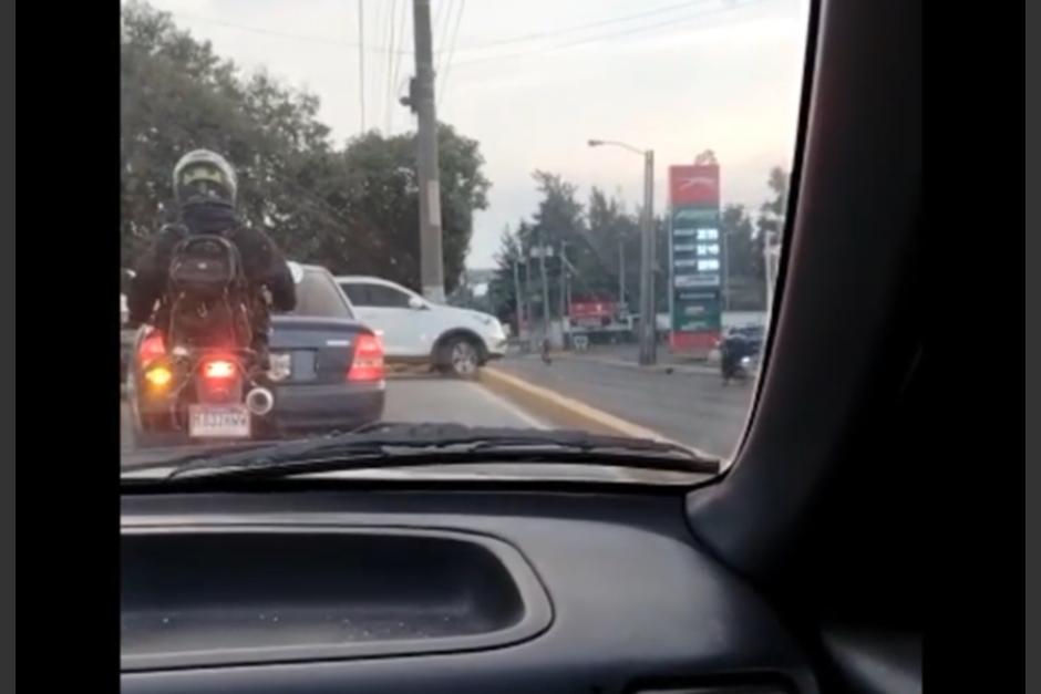 El incidente se hizo viral la tarde del lunes 2 de enero en redes sociales. (Captura Video)