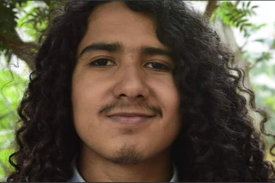 Camilo García fue expulsado de la Usac, es representante estudiantil ante el CSU. (Foto: Facebook)