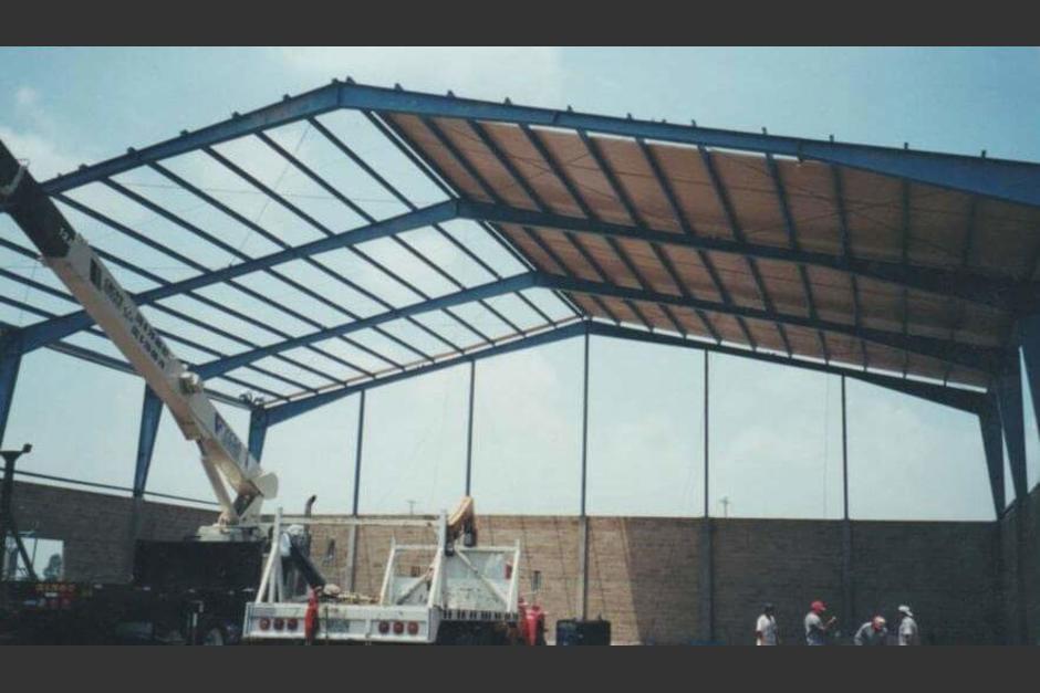 El techo de la escuela colapsó por los fuertes vientos. (Foto: Ilustrativa)