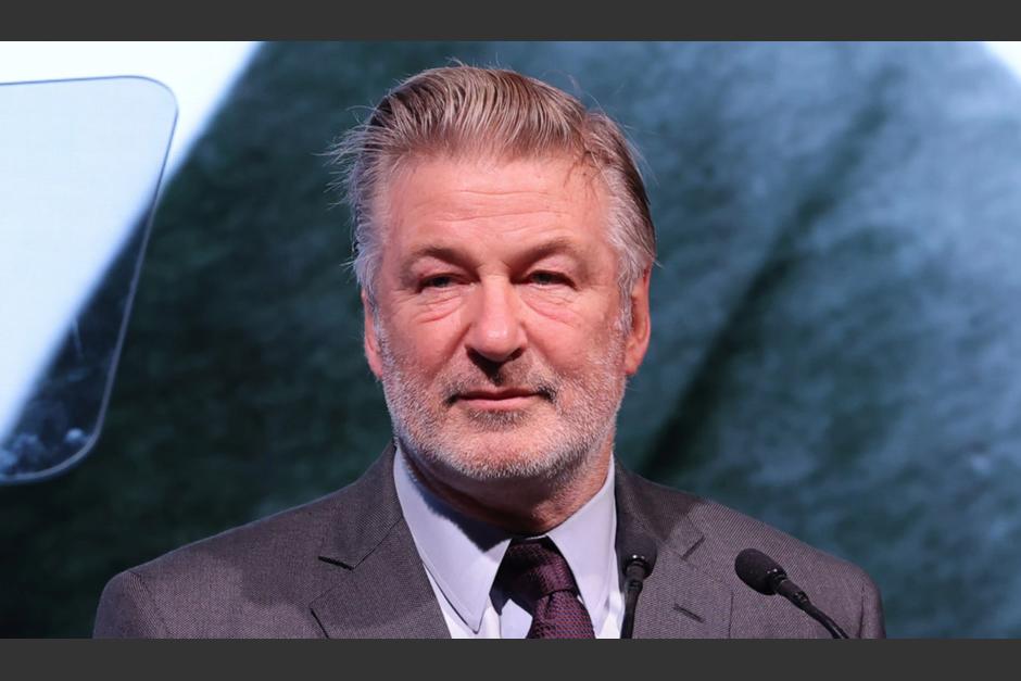 Fiscales a cargo del caso de Alec Baldwin retiraron el cargo por uso de armas. (Foto: The Hollywood Reporter)