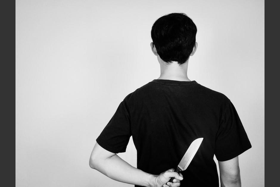 Un presunto pandillero se disfrazó de enfermero supuestamente para asesinar a un internado. (Foto: Ilustrativa)