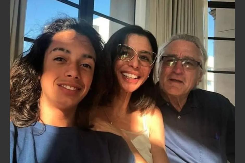 Robert De Niro con su nieto Leandro, y su hija Drena De Niro. (Foto: CNN)