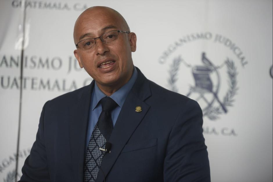 Rudy Esquivel, portavoz de la CSJ, informó sobre lo resuelto por los magistrados. (Foto: Wilder López/Soy502)