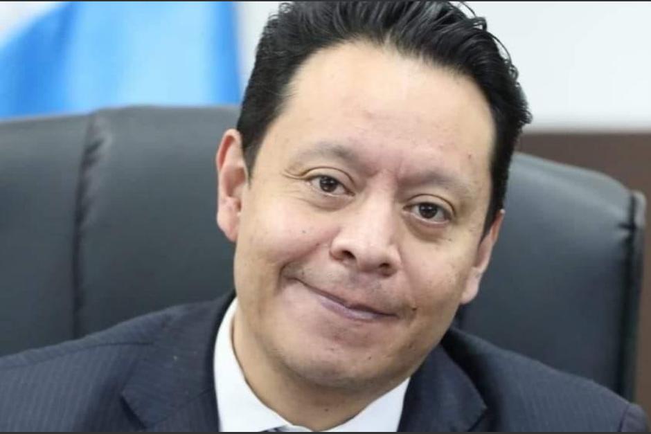 El diputado Cándido Leal logró su reelección en el Congreso. (Foto: Facebook/Cándido Leal)