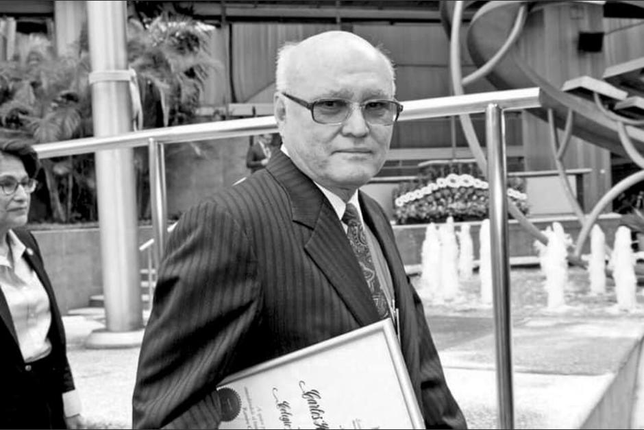 Falleció Carlos Interiano, catedrático universitario y exdirector de la Escuela de Ciencias de la Comunicación de la Usac. (Foto: redes sociales)