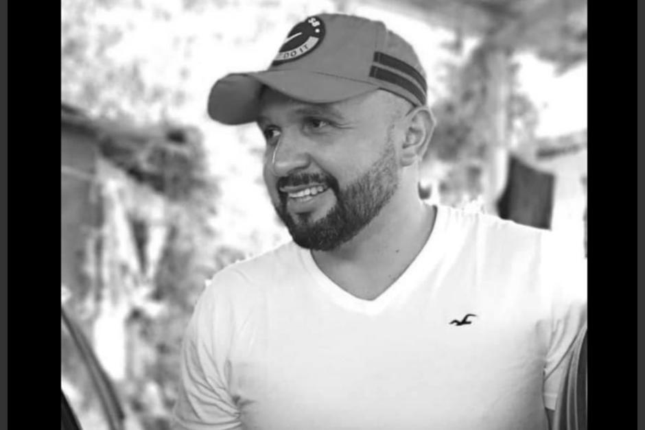 Como Levi Fernando Orellana fue identificado el esposo fallecido tras ser atropellado en Zacapa, mientras empujaba su carro junto con su esposa. (Foto: redes sociales) 