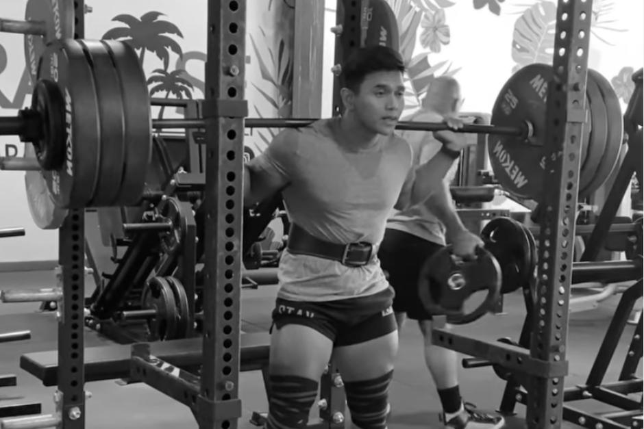 El atleta murió al ser desnucado cuando el peso cayó en su cuello. (Foto: Instagram)