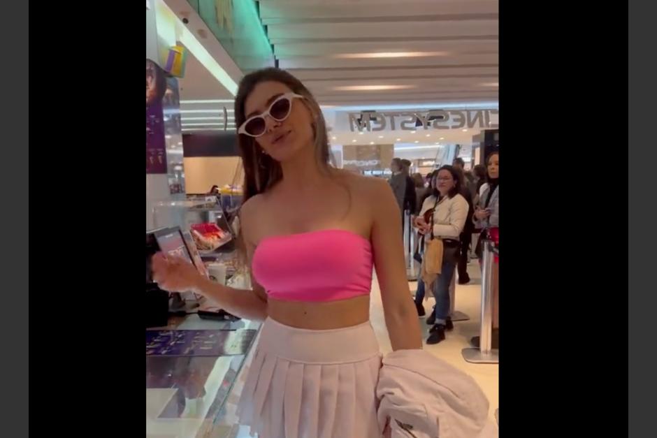 Una fan de la película robó suspiros. (Foto: Redes sociales) 