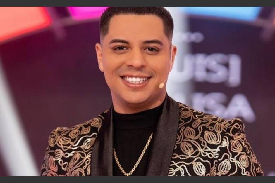 El cantante mexicano de Grupo Firme fue visto en una patrulla. (Foto: El Financiero)