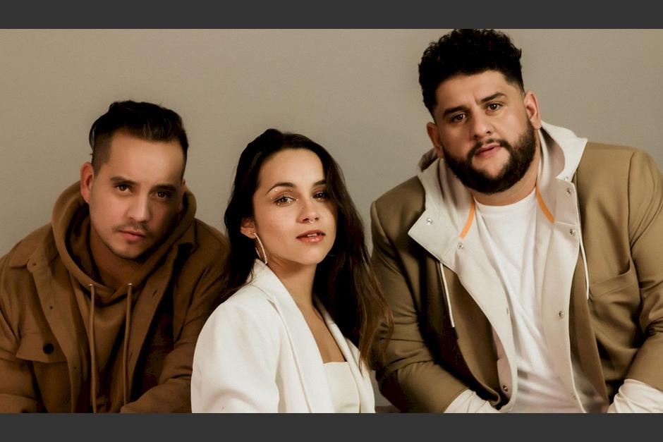 Uno de los integrantes de Matisse presumió su visita a Guatemala. (Foto: Diario Hoy)