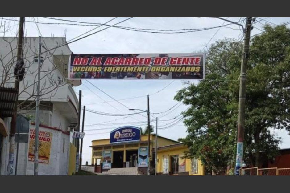 Vecinos de Granados, Baja Verapaz, advierte a personas que no sean del lugar y lleguen a votar. (Foto: Redes Sociales Eduardo Sam Chun)