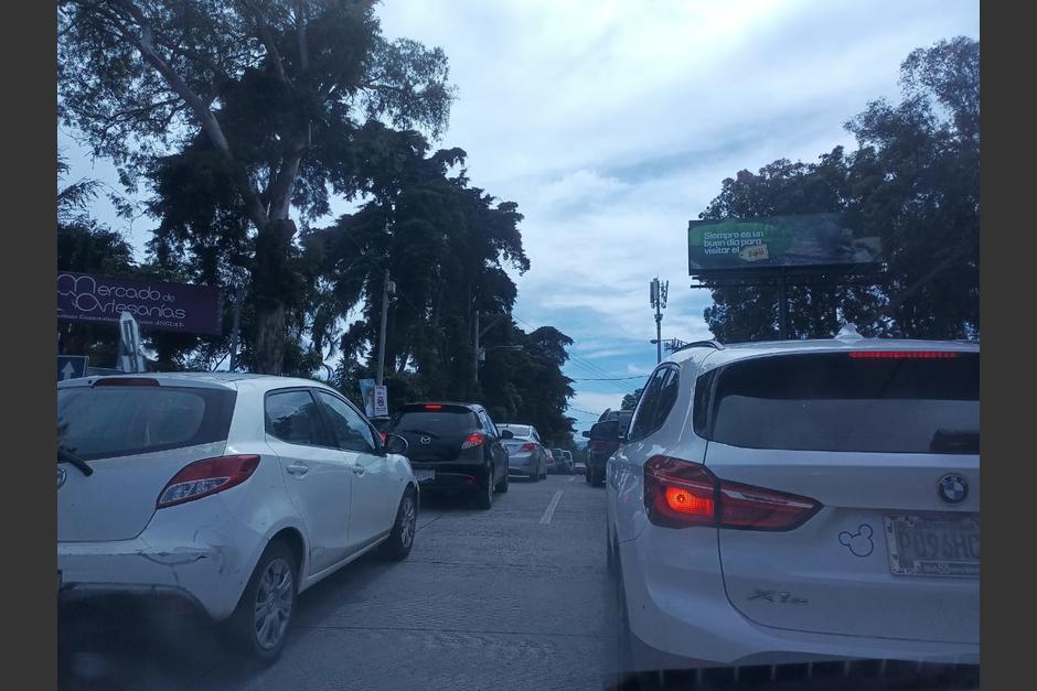Reportan tránsito lento en varios sectores del país. (Foto: Gustavo E. Méndez/Soy502) 