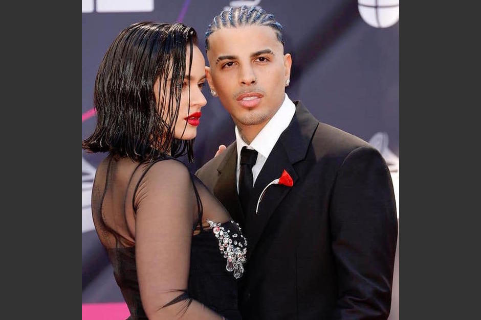 Rosalía y Rauw Alejandro anunciaron su compromiso en un video de una colaboración. (Foto: Facebook/Rauw Alejandro)