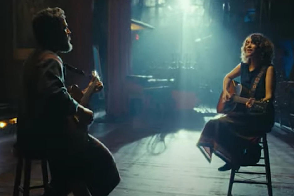 Gaby Moreno y Oscar Isaac unieron sus voces con sentimiento. (Foto: Video Ofcial)