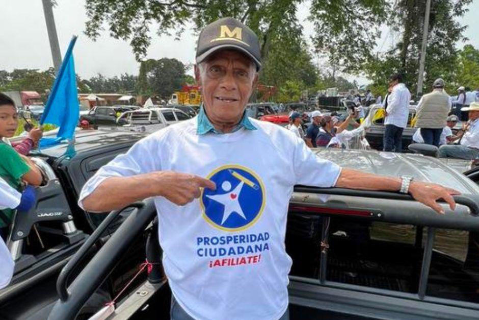 "Mechito" es un personaje, que utiliza lenguaje soez en redes sociales. Esta persona apoya a un partido político en sus mítines. (Foto: Facebook/Prosperidad Ciudadana)