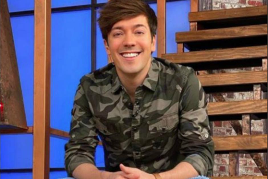 El famoso exconductor de Disney Channel arribó a Guatemala este jueves. (Foto: Contrapunto)