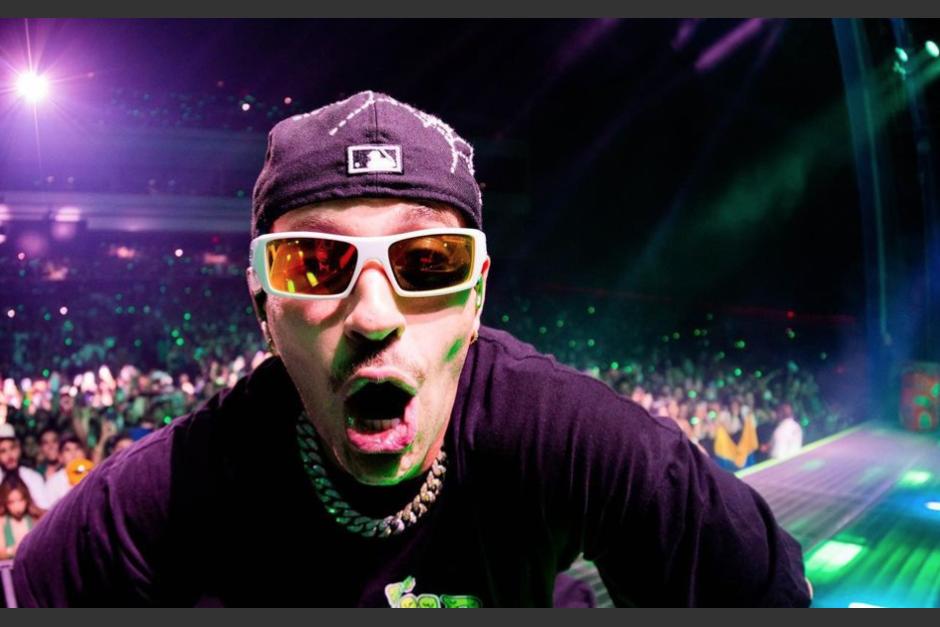 Anuel AA comenzó una serie de mensajes contra la nueva pareja de su ex Karol G, que ya lleva varios días. (Foto: Instagram) 