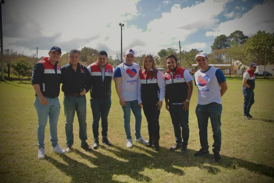 El partido Podemos postuló a Johnny Ayala y Ariel Rodríguez como candidatos a diputados por los municipios de Guatemala. (Foto: redes sociales)