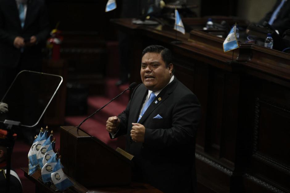 Allan Rodríguez y otros diputados del bloque Vamos presentaron un amparo contra Semilla. (Foto: Archivo/Soy502)