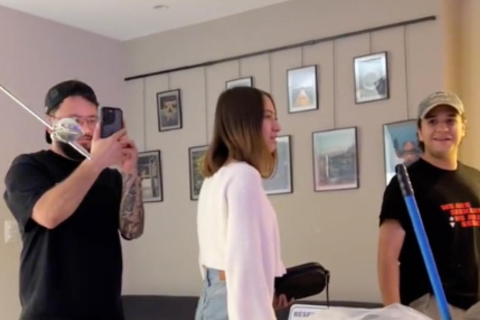 Así reaccionó un grupo de amigos durante un temblor. (Foto: Captura de pantalla)