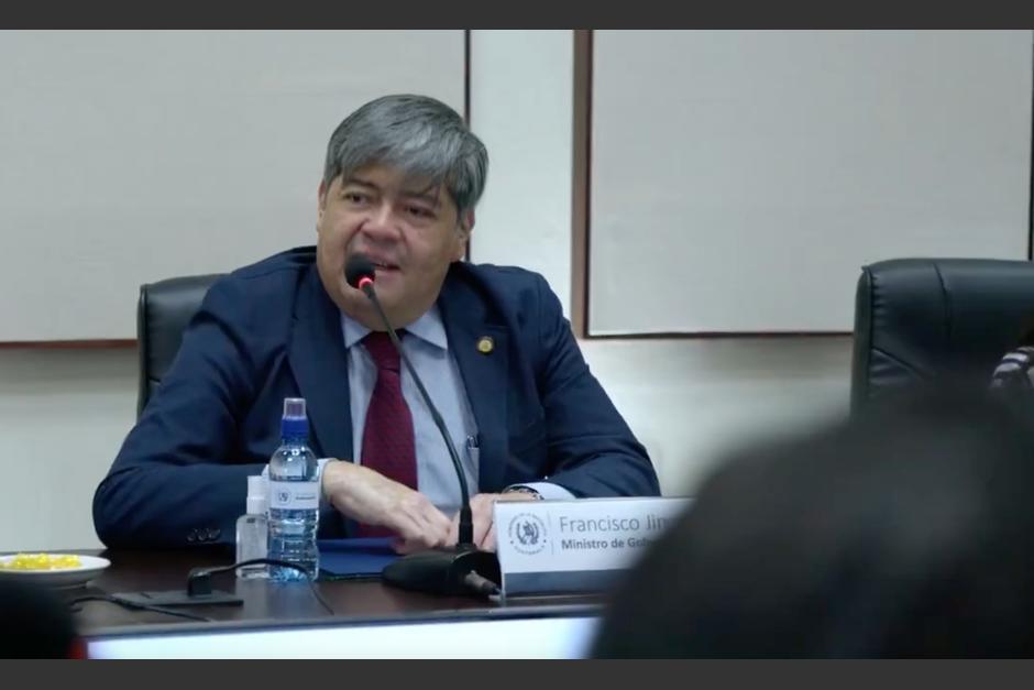 Ministro de Gobernación se dirigió a los guatemaltecos con un mensaje tras los hechos de violencia. (Foto: Mingob) 