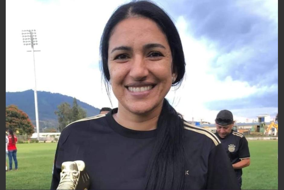 Sheny Vega, esposa del exfutbolista Gustavo Cabrera, también resultó herida de bala en un confuso ataque. (Foto: redes sociales) 