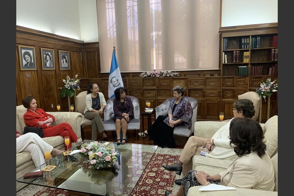 La primera Dama, Lucrecia Peinado, convocó a una reunión a las exprimeras damas de otros presidentes. (Foto: Jenn te informa)