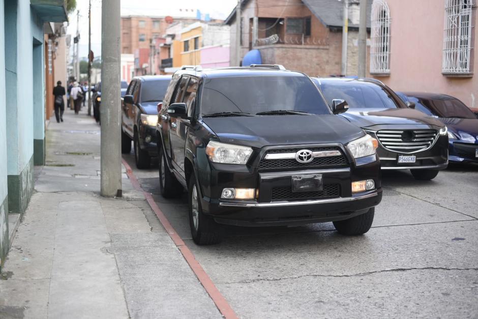 El Ministerio de Gobernación recordó que no se deben tapar las placas de circulación. (Foto: Soy502/Archivo)