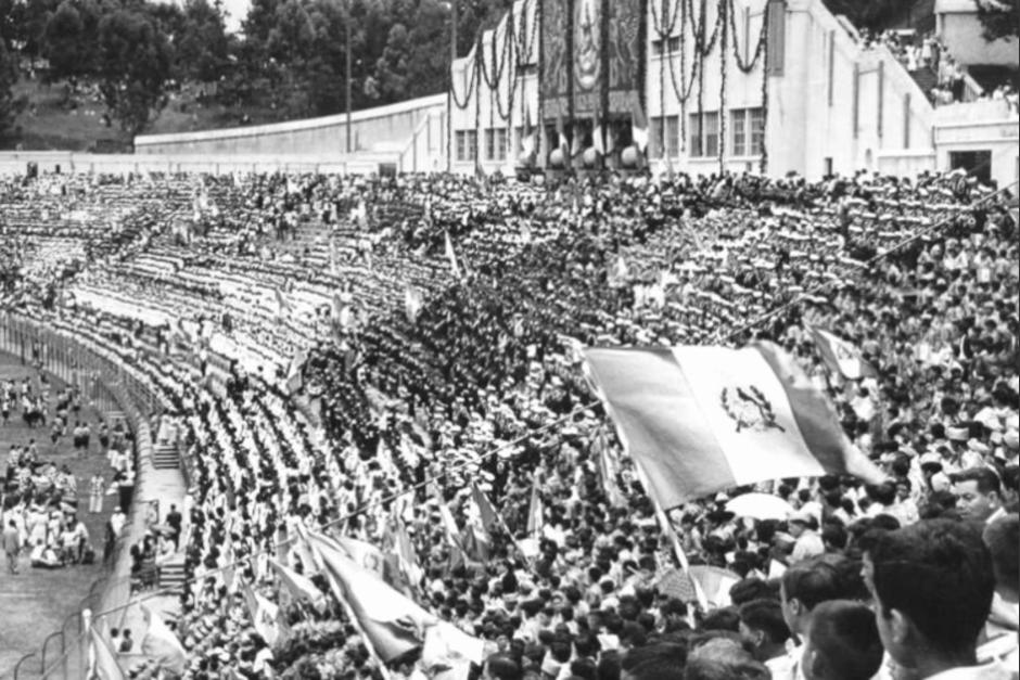 60 mil personas asistieron a la inauguración del Estadio Doroteo Guamuch Flores. (Foto: CDAG)