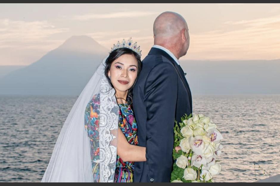 La guatemalteca causó sensación con su emotiva boda con un canadiense en Atitlán. (Foto: redes sociales)