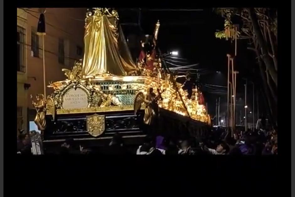 Adorno se quebró durante la procesión de Santo Domingo. (Foto: captura de pantalla) 