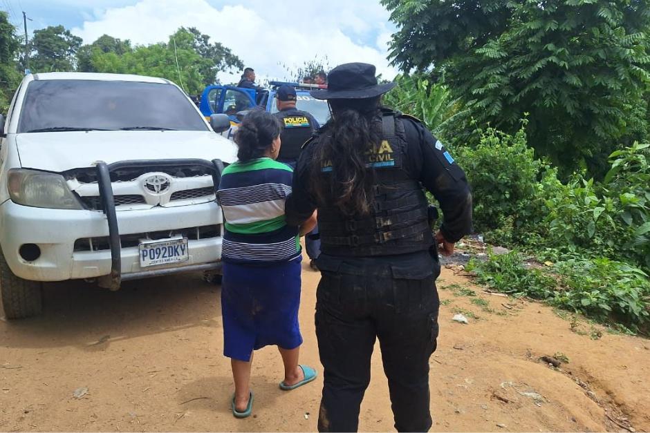 Capturan a mujer acusada de estar implicada en el crimen de dos investigadores. (Foto: PNC)