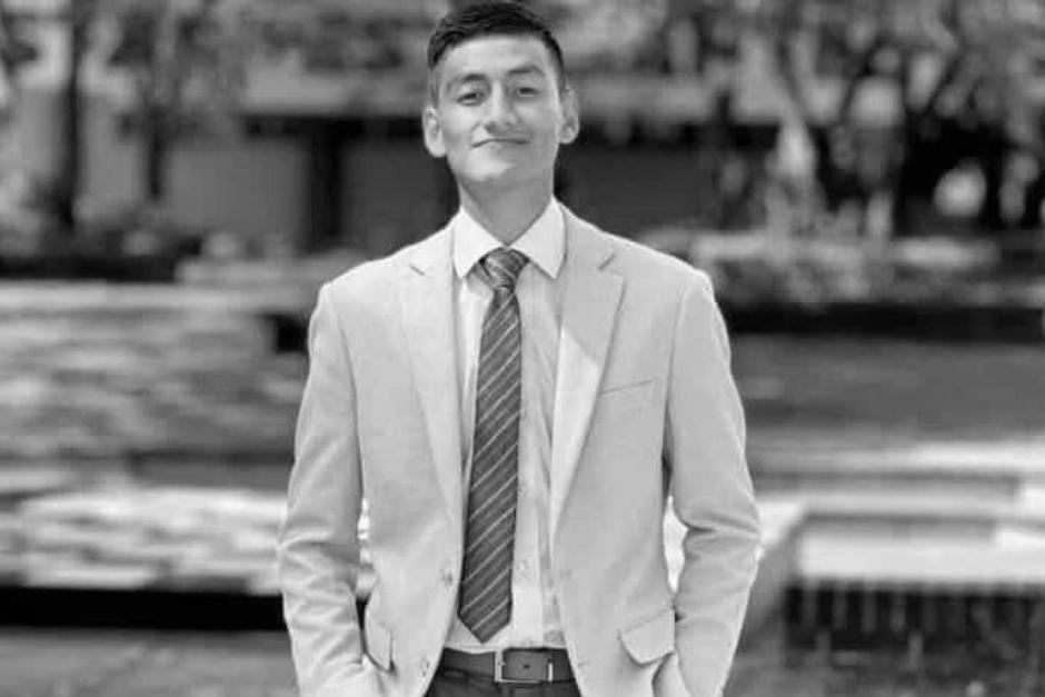 El cuerpo de César estaba a 40 metros de profundidad. (Foto: redes sociales)