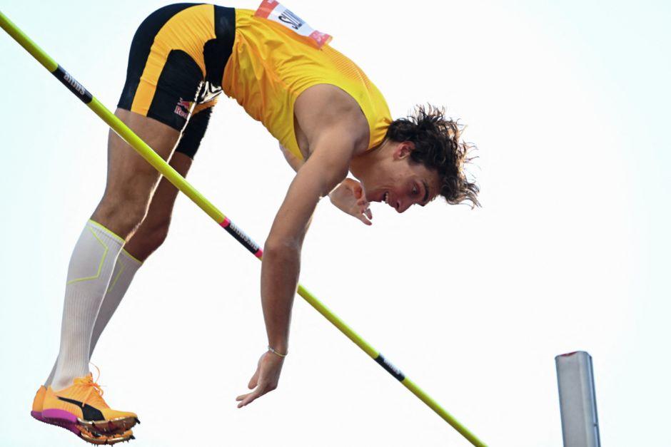"Mondo" volvió a sorprender al mundo al ser el rey absoluto en esta categoría del atletismo mundial. (Foto: AFP)