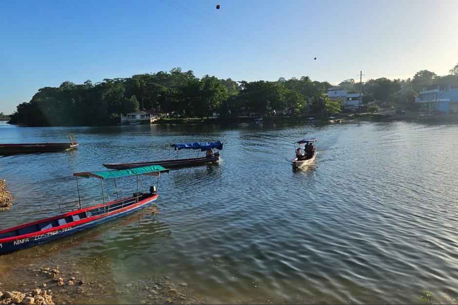El rio San Pedro divide los municipios de San Andrés y La Libertad, Petén. (Foto: Estuardo Paredes / Soy502)