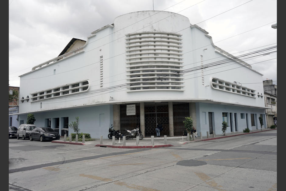 El antiguo edificio del Cine Colón, se ubica en la zona 1. (Foto: Archivo)