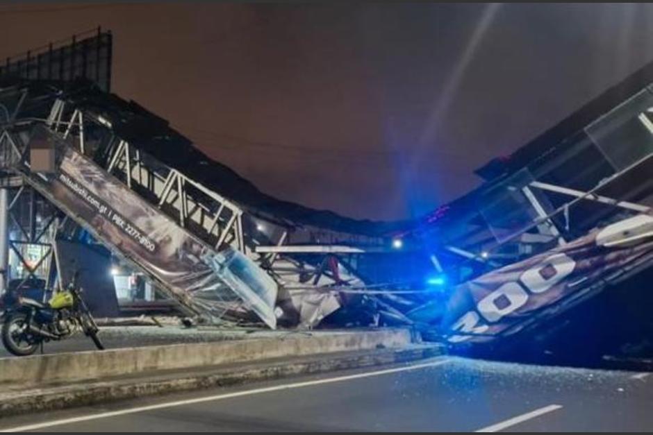 A más de un mes del accidente, la pasarela sigue sin ser restaurada. (Foto: Archivo/Soy502)