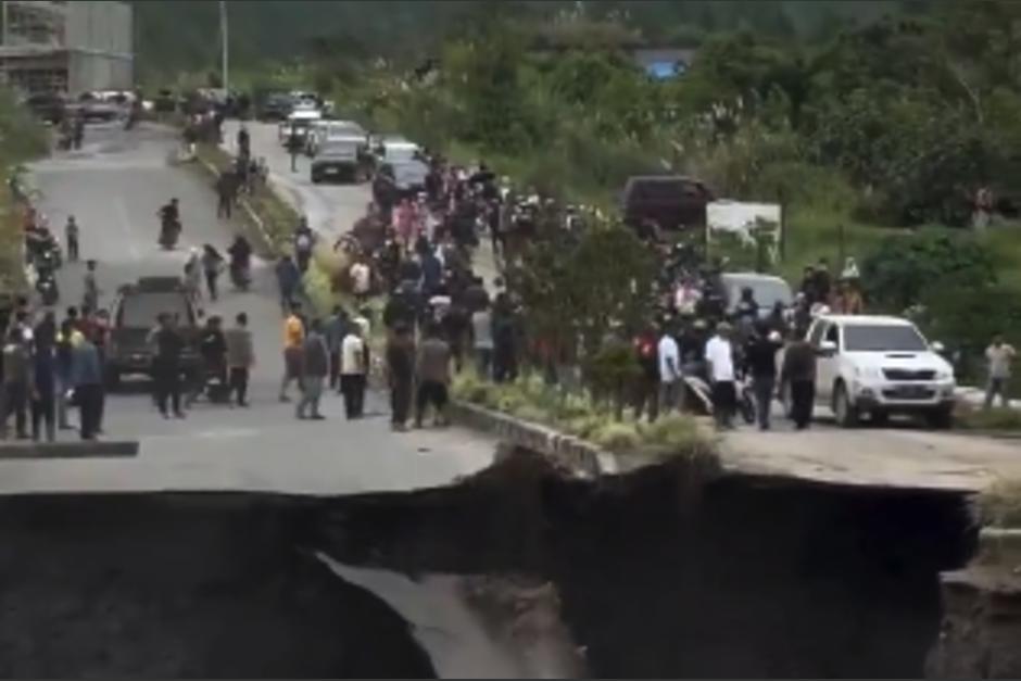 Las fuertes lluvias han causado varios destrozos y muertes. (Foto: captura de video)