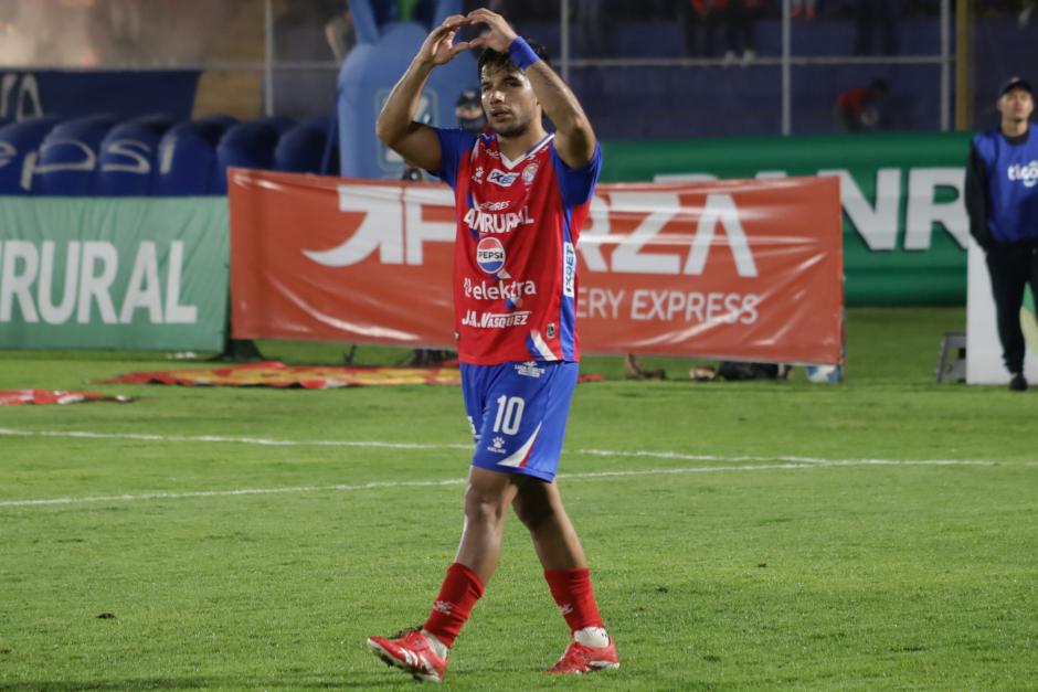 Jesús López convirtió el gol que tiene a los altenses con ventaja en la serie de cuartos de final. (Foto: Jordy Marroquín / Nuestro Diario)