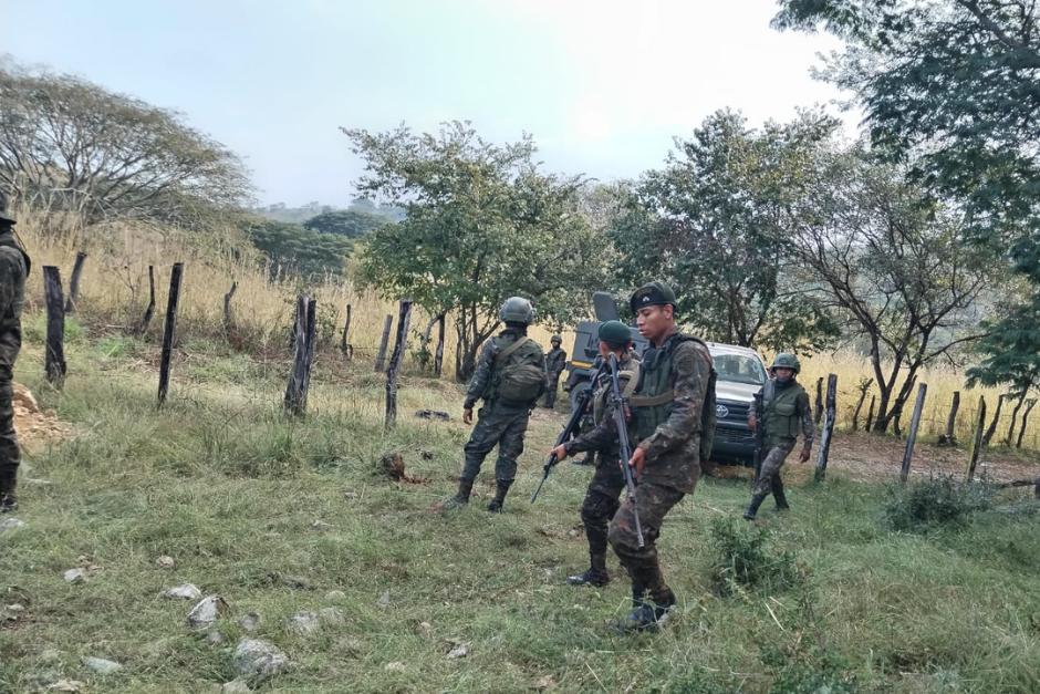 En al menos seis lugares, integrantes del Cartel de Sinaloa ingresaron y dispararon. Autoridades investigan el hecho. (Foto: Cortesía)