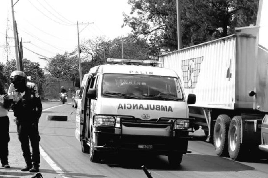 El conductor de un vehículo falleció tras un accidente de tránsito en ruta al Pacífico. (Foto: Bomberos Voluntarios)