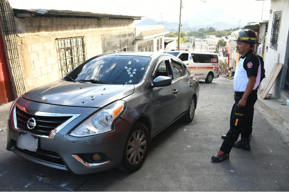 La familia se transportaba en un vehículo que quedó con varias perforaciones de bala. (Foto: José Pos/Colaborador)