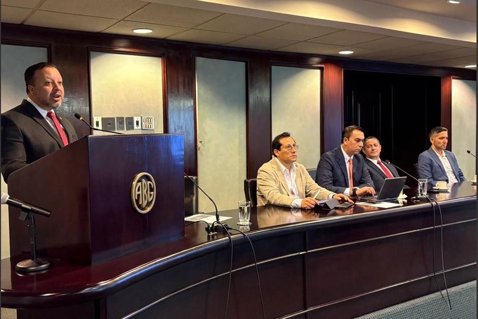 Expertos se reunieron para analizar los riesgos tecnológicos en el país. (Foto: ABG)