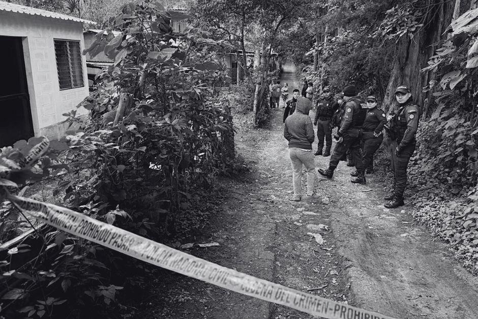 El hombre fue hallado sin vida por su padre en el jardín de su vivienda. (Foto: Jorge Senté/Colaborador)
