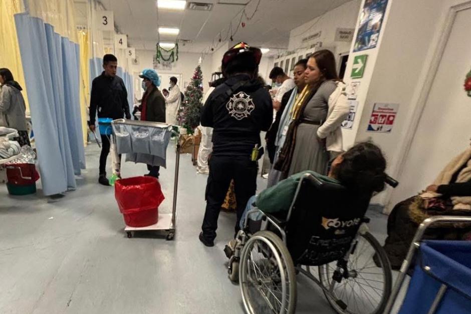 Unos 74 menores de edad que participaban en un retiro espiritual resultaron intoxicados. (Foto: Bomberos Municipales Departamentales)