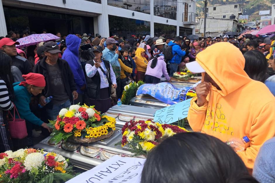 En Nahualá 13 personas fallecieron en un confuso ataque armado. (Foto: Alfonso Guárquez/Nuestro Diario)