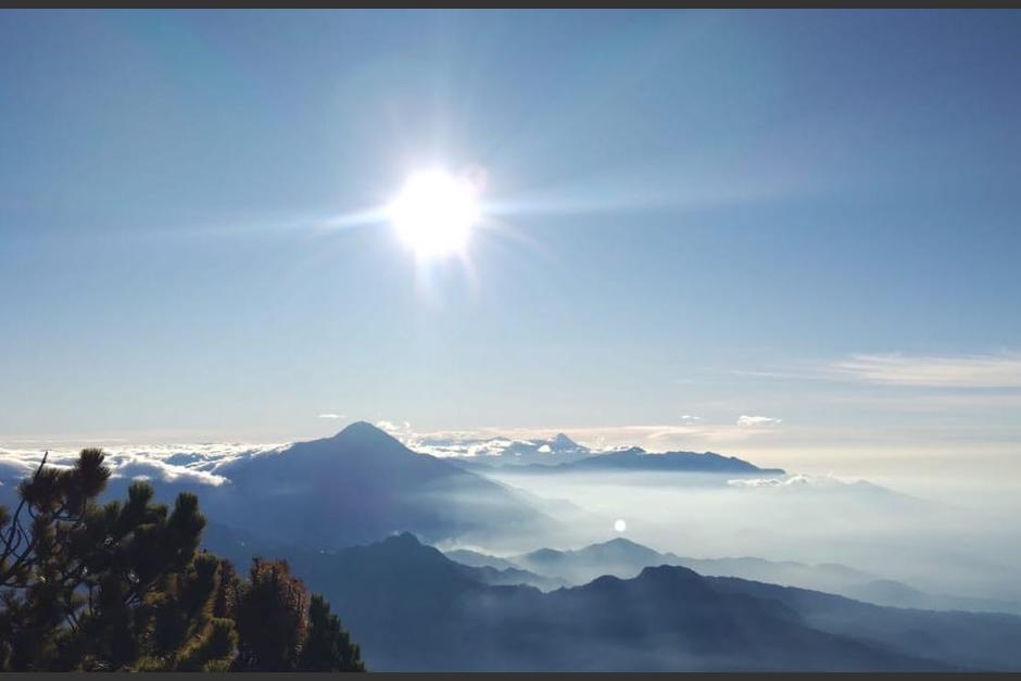 Las nubes se deslizan sobre la cima del volcán Tacaná. (Foto: Cortesía de Jesús Rojas)