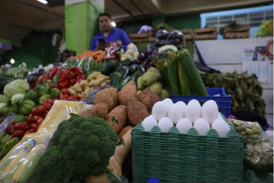 Los precios de los aumentos sufrieron una variación a la alza en los últimos 11 meses. (Foto: AGN / Soy502)